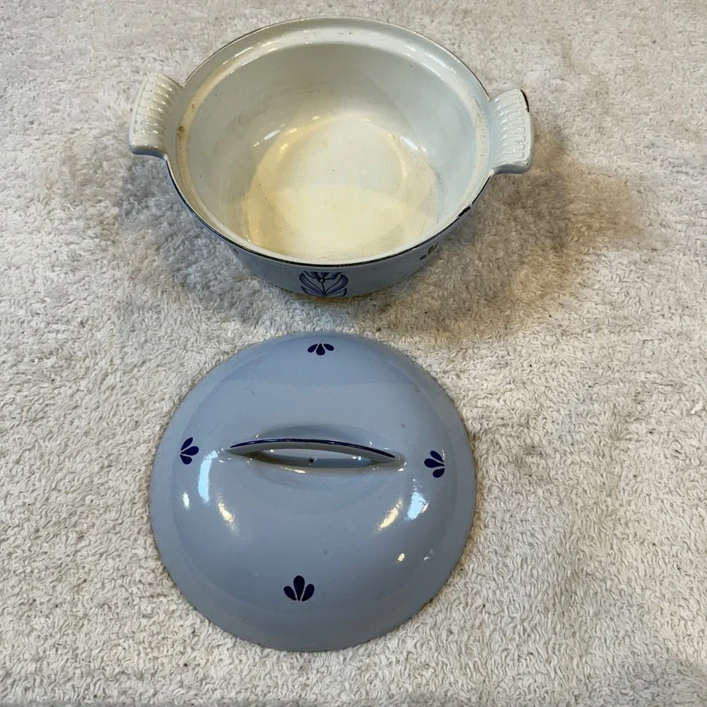Vintage Holland Enamelware Casserole Dish with Lid Blue Tulip Floral 7.5 Inch